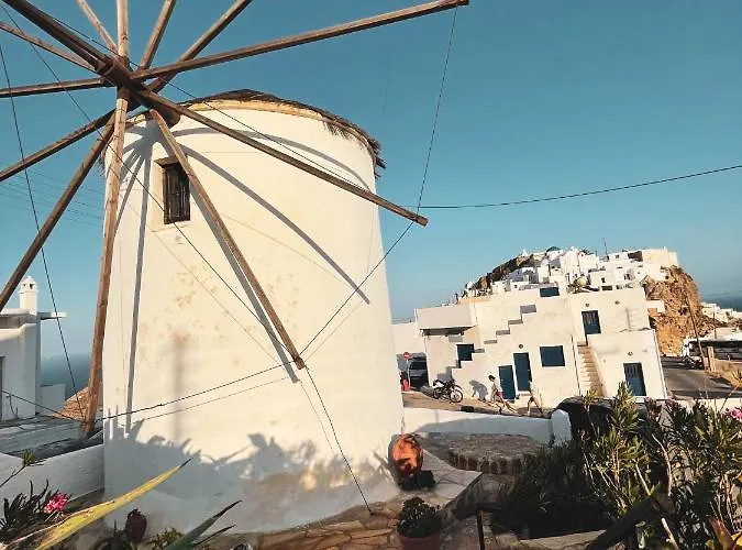 The Windmill Szérifosz